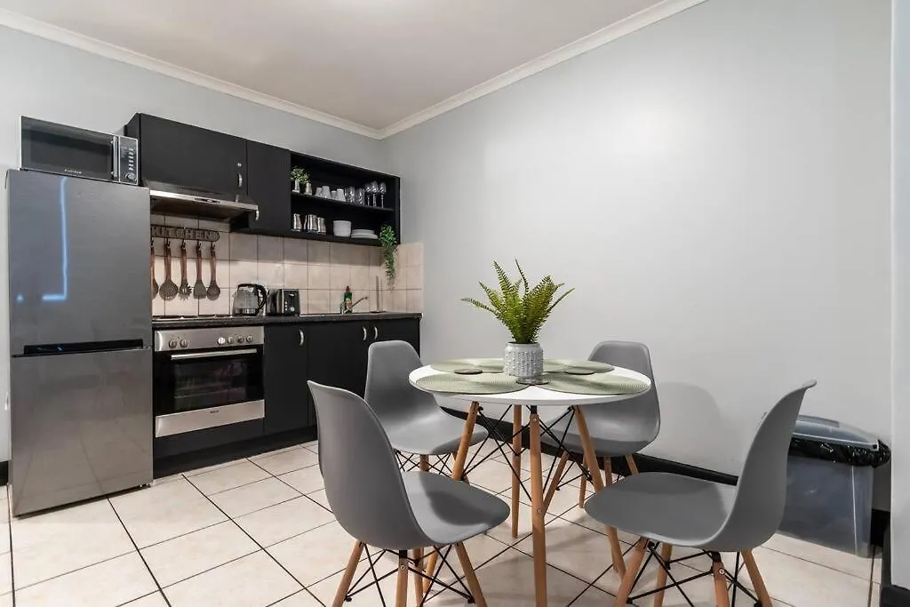 Inner City Gem With Pool, Gym And Parking Ciudad del Cabo Apartamento