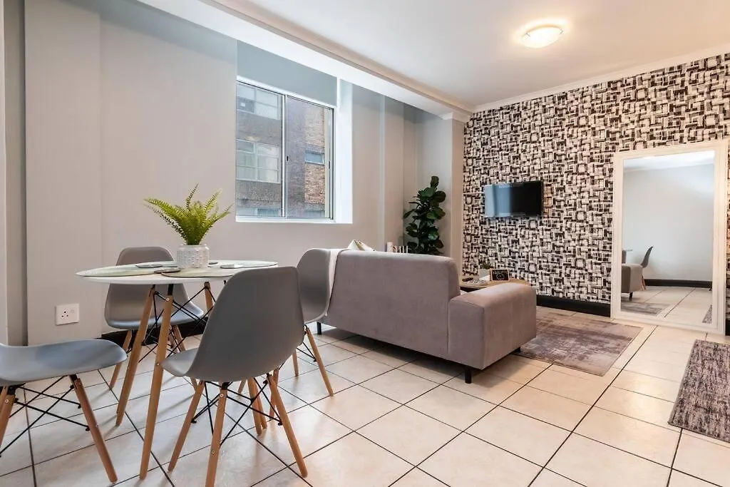 Inner City Gem With Pool, Gym And Parking Ciudad del Cabo