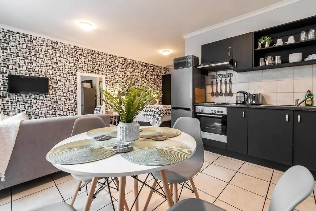 Inner City Gem With Pool, Gym And Parking Ciudad del Cabo Apartamento
