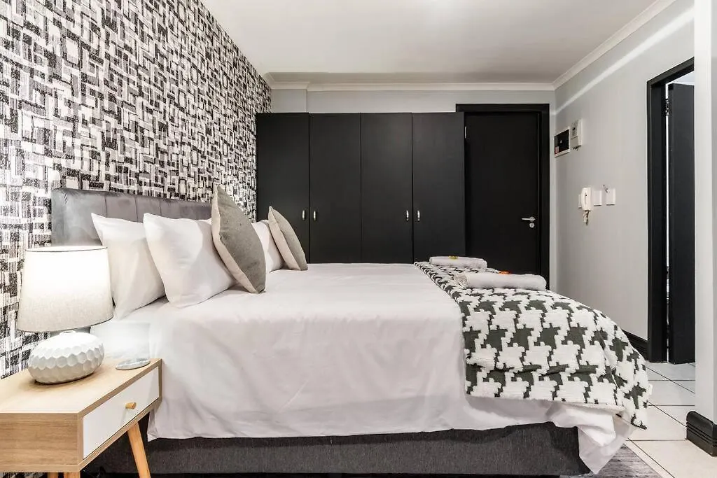 Inner City Gem With Pool, Gym And Parking Ciudad del Cabo